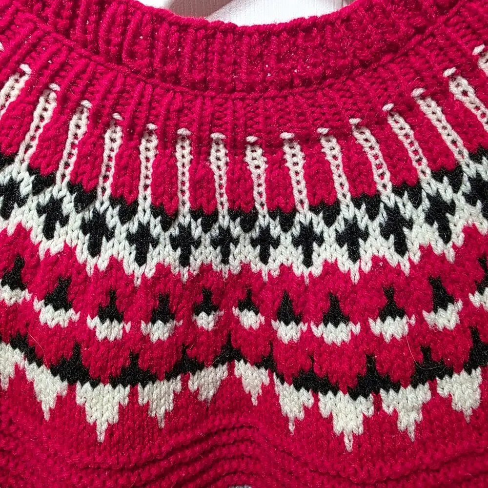 Hand Knit Acrylic Pullover Nordic Fair Isle Sweater Med/Lg